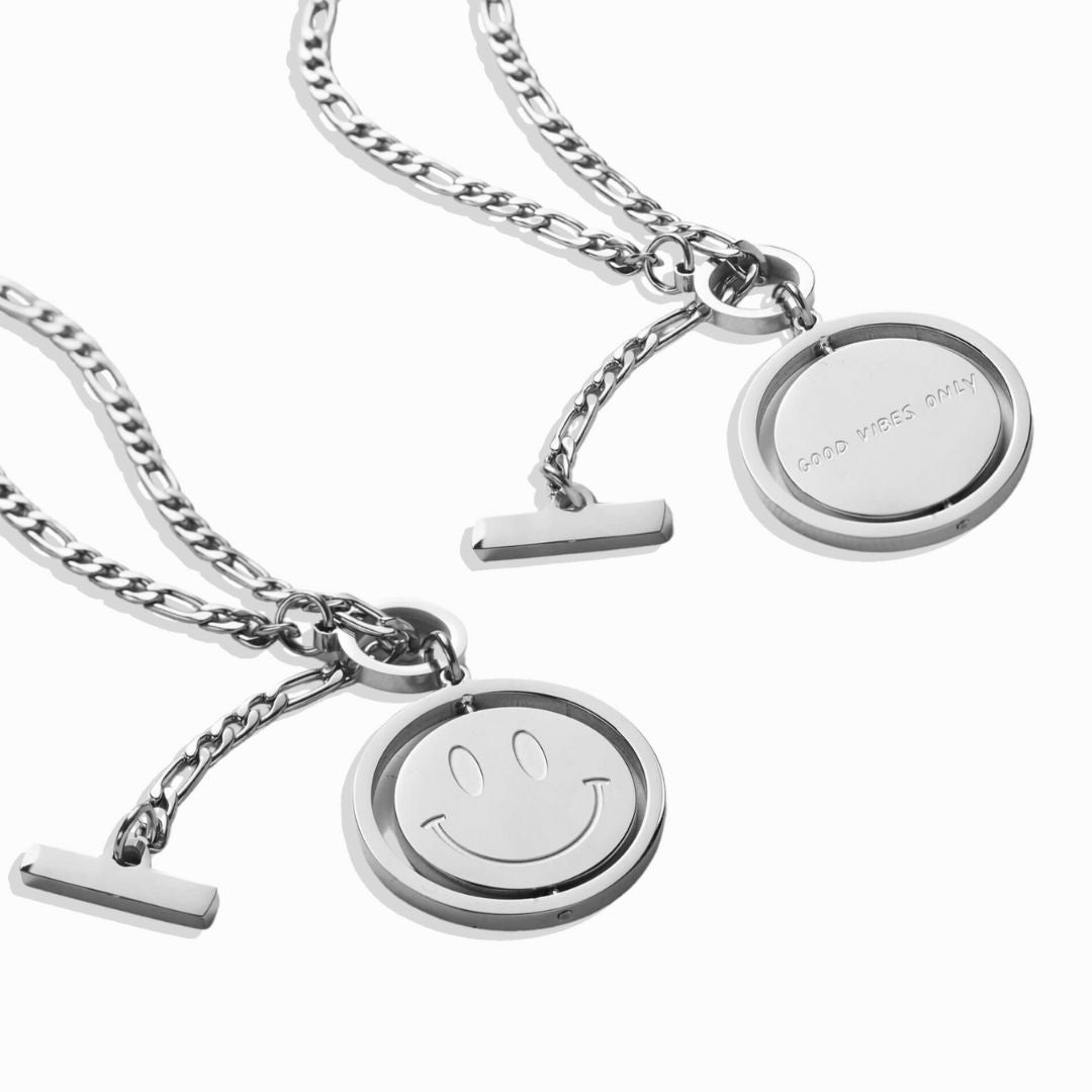 Good Vibes Only Smiley Spinner