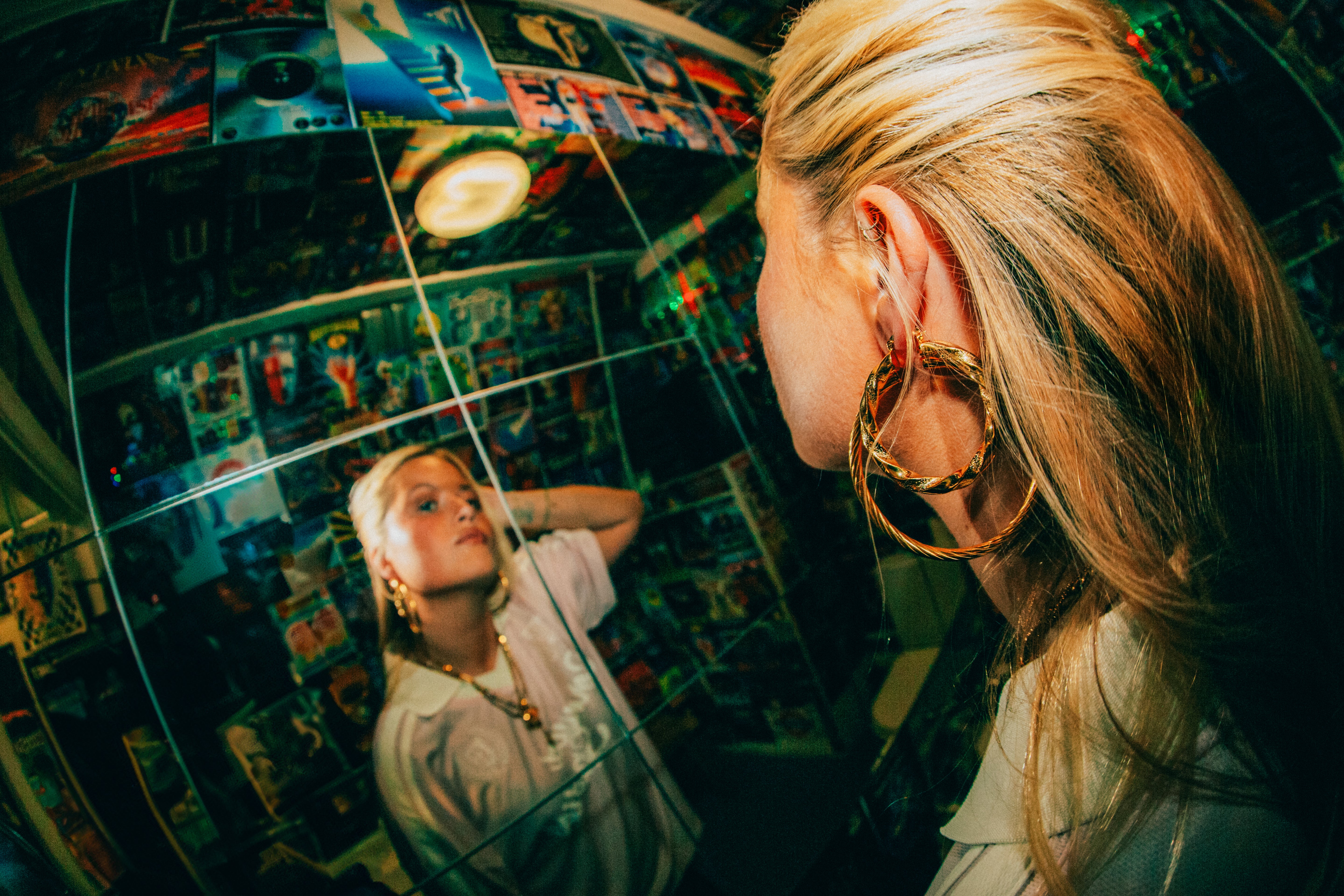 Neneh Hoops
